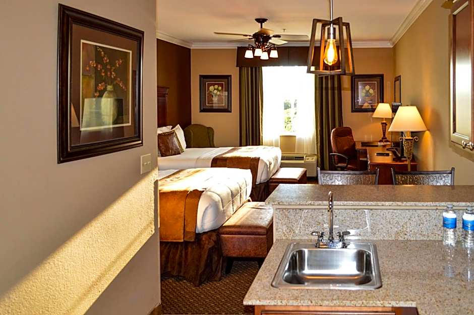 The Lodge at Flat Rock