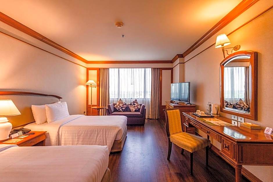 Twin Lotus Hotel