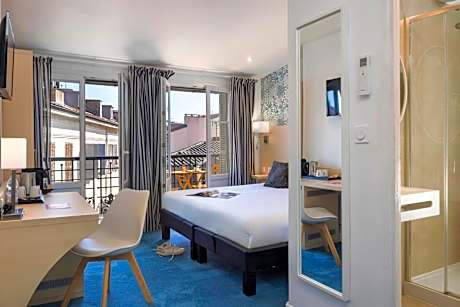 Superior Room with Balcony