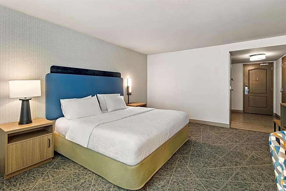 Hampton Inn By Hilton & Suites Merced