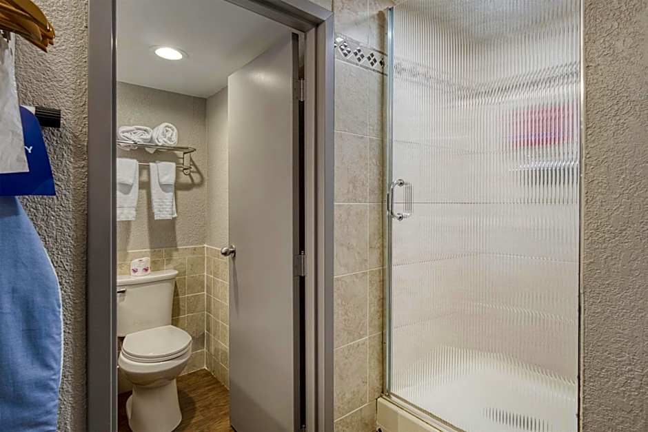 SureStay by Best Western Greenville