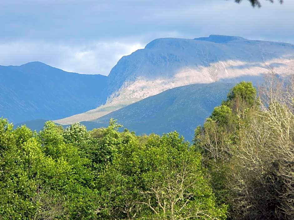 TOM BEAG - Ben Nevis view ROOMS