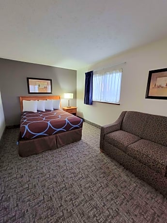 2 queen beds, non-smoking, larger room, sofabed, separate living area, microwave and refrigerator, continental breakfast