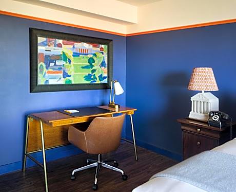 Graduate King Room - High Floor