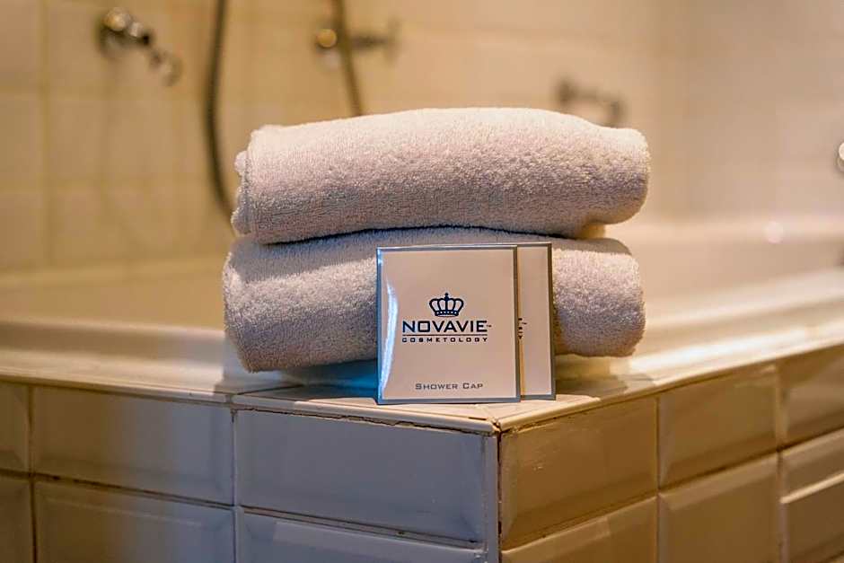 Canal Suites