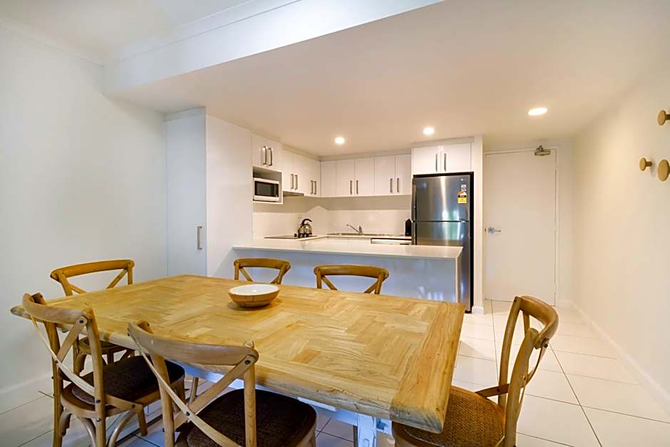 The White House Port Douglas