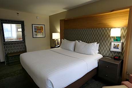 1 King Bed Standard