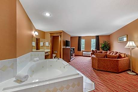 1 King Bed, Suite, Nonsmoking