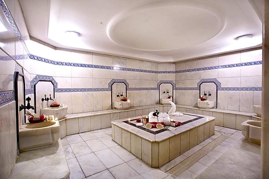 Grand Hilarium Hotel