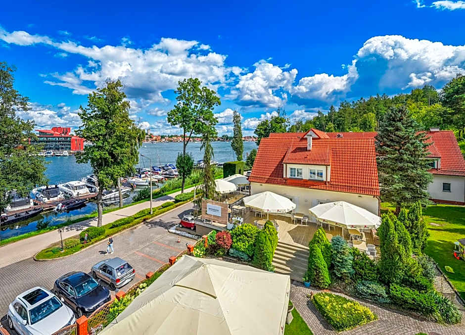 Amax Boutique Hotel