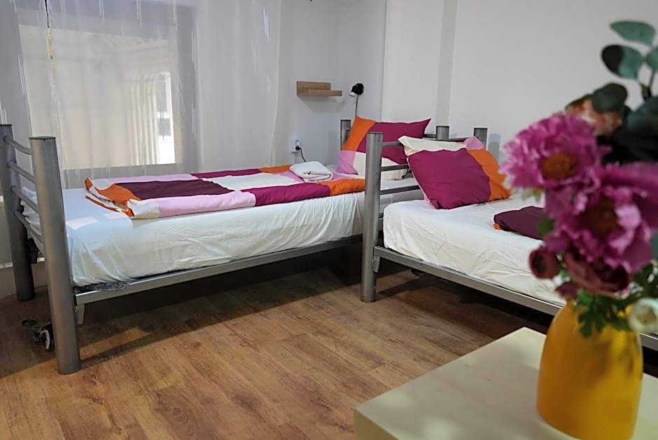 Center Hostel and Guest House