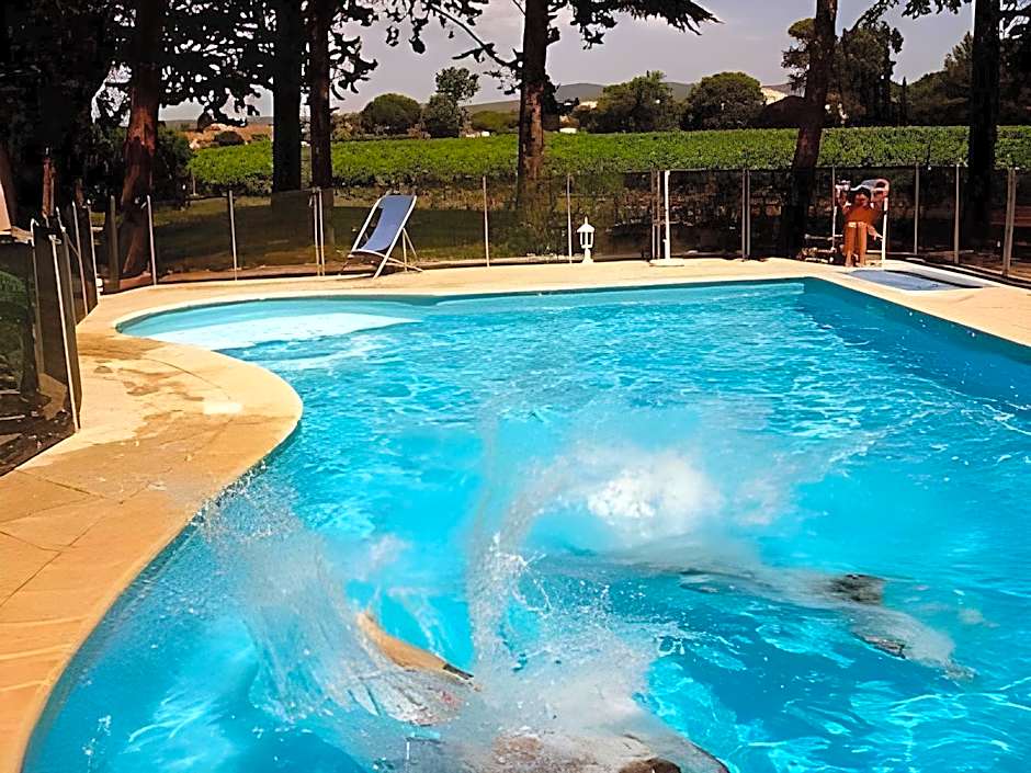 Logis Hotel Le Vieux Moulin