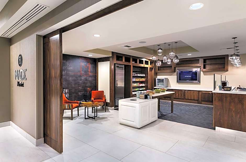 DoubleTree by Hilton San Bernardino