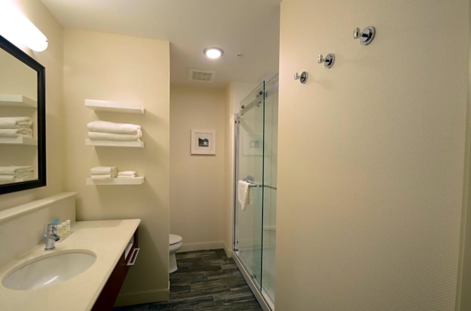 Hampton Inn & Suites Cazenovia, NY