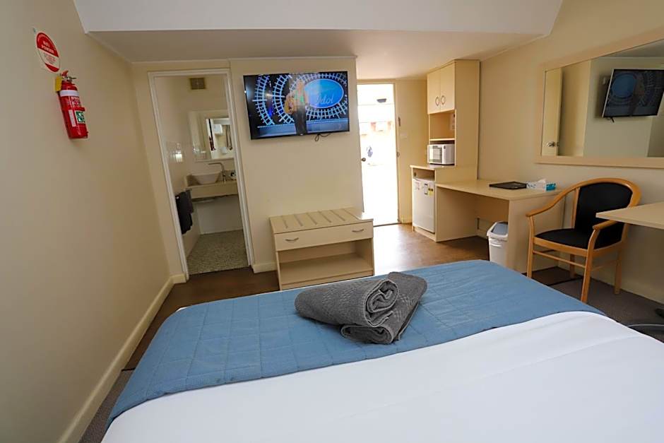 Sleepy Hill Motor Inn