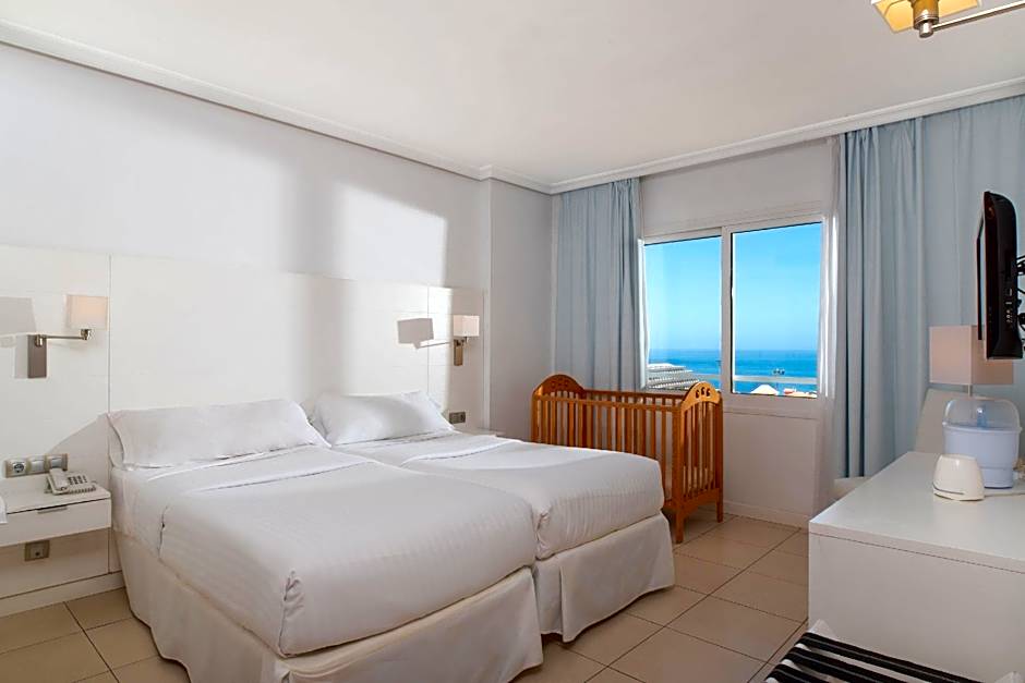 Landmar Costa los Gigantes Family Resort