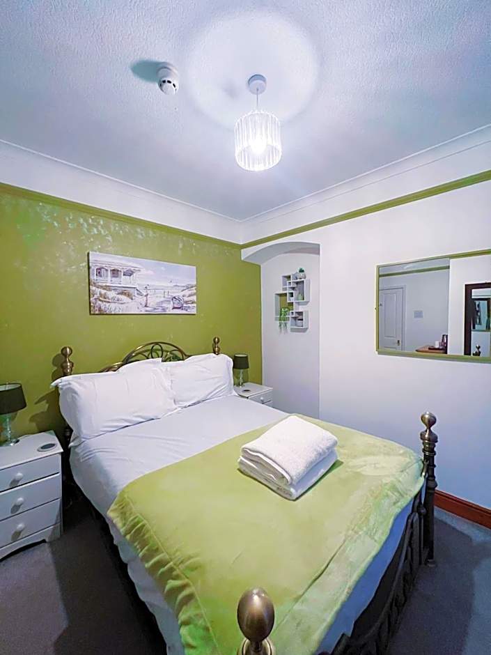 Ellies Guest House