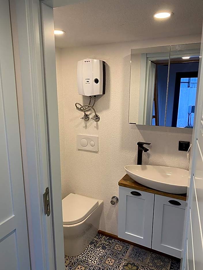 Lavira Tiny House Village