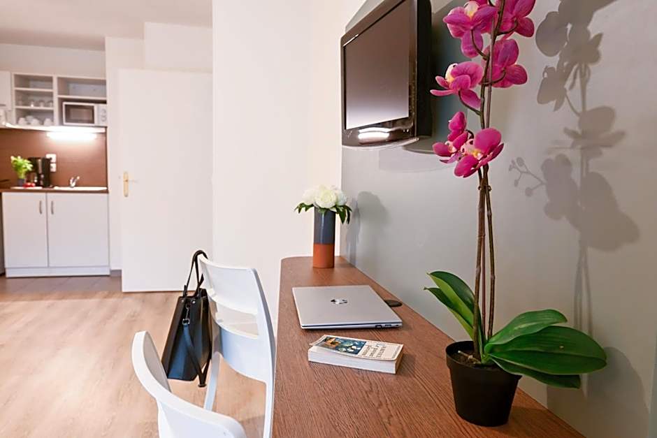 Comfort Aparthotel Versailles, St Cyr l&#x27;Ecole