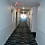 Days Inn and Suites by Wyndham Sikeston