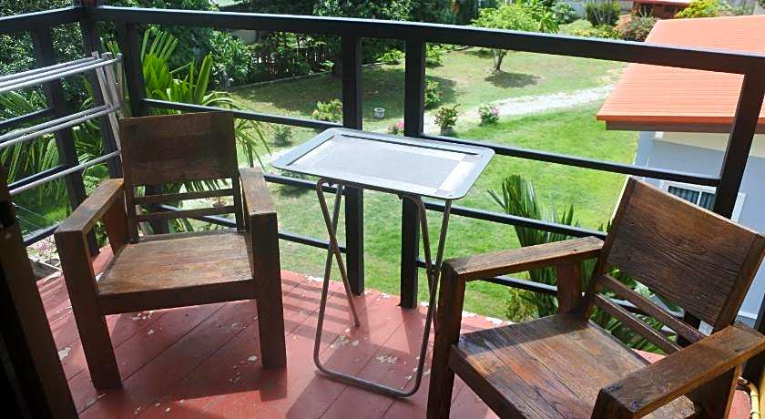 HI Karon Beach Hotel