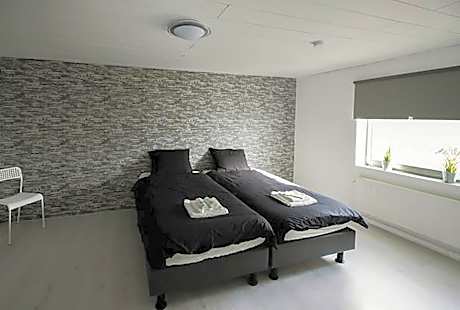 Twin Room with Private Bathroom