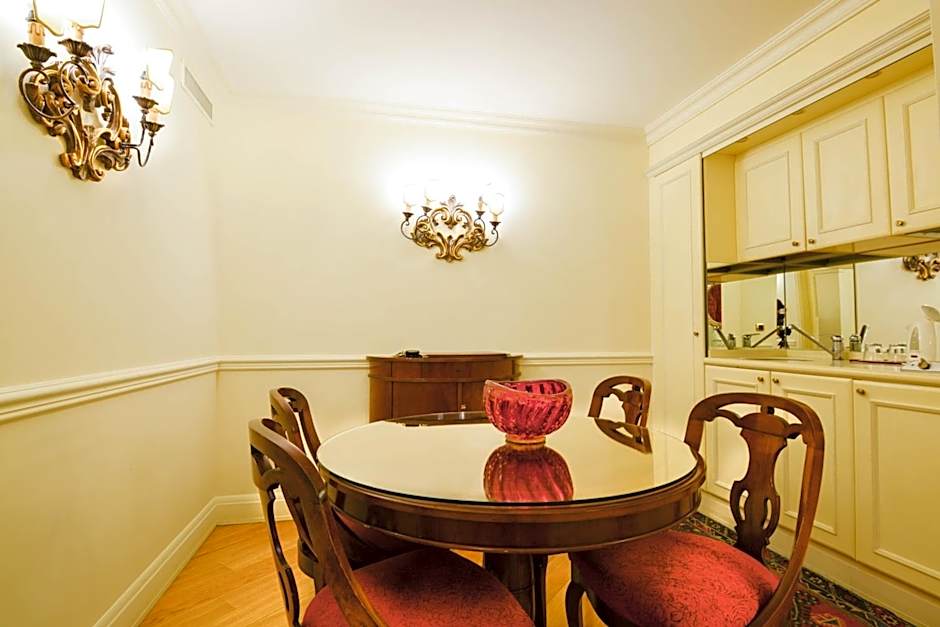 All Suites Torre Dell Orologio