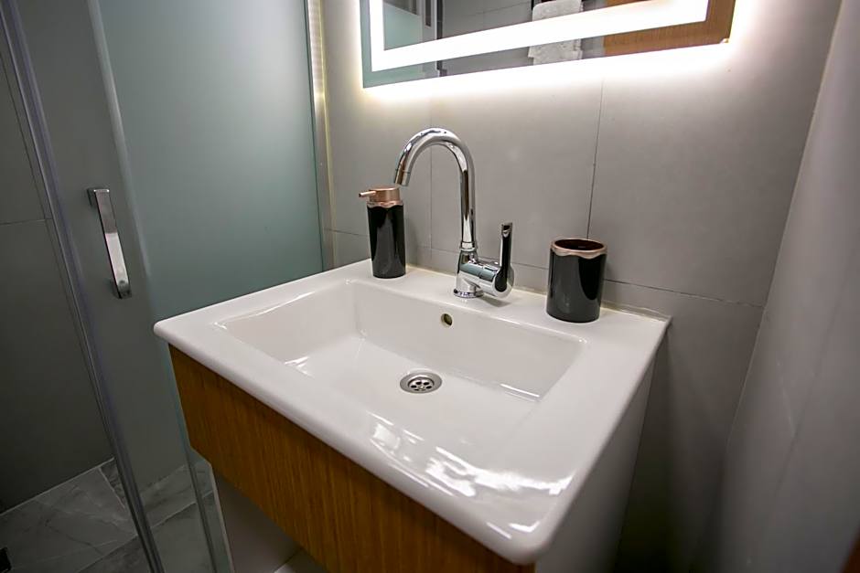 BLAU GRÜN İSTANBUL OTEL