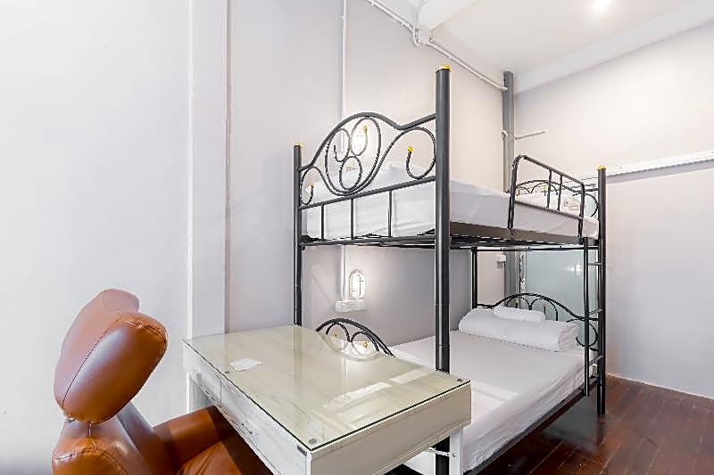 OYO 480 Lemon Siam Hostel