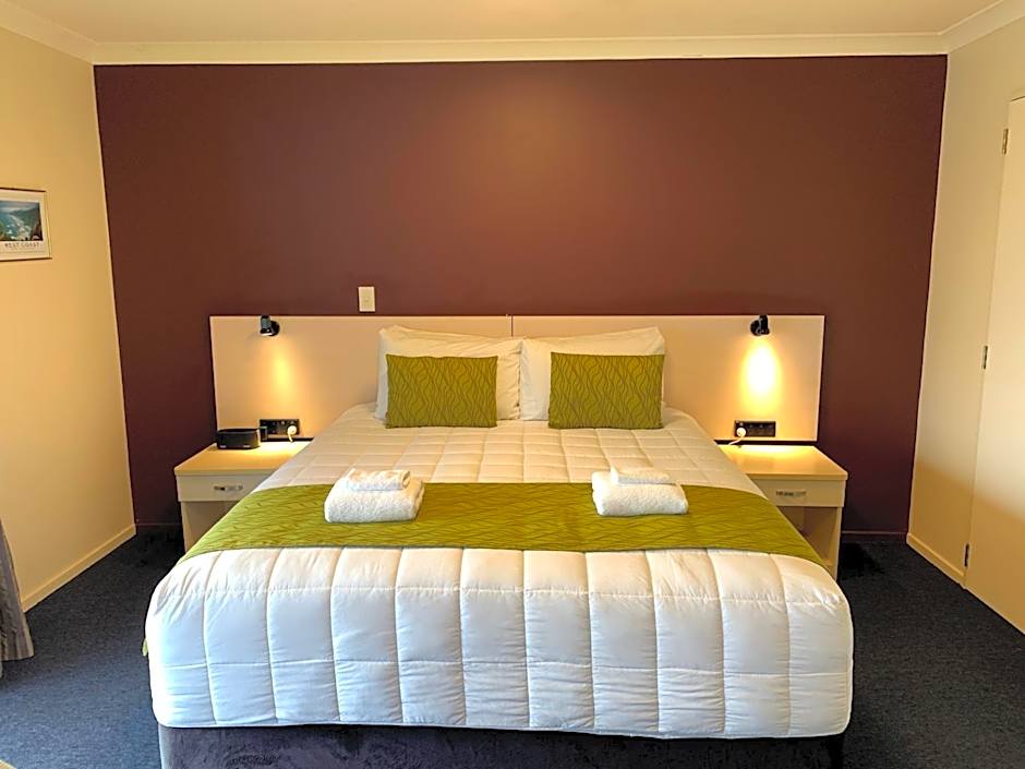 Haast River Motels & Holiday Park