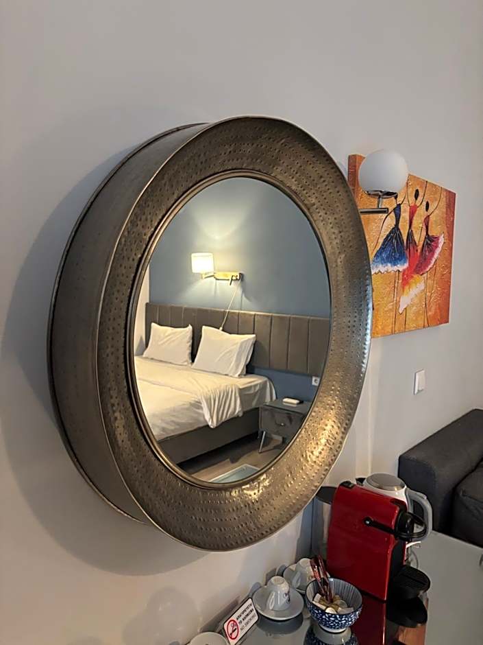 Le Bijou Luxury Rooms & Suites