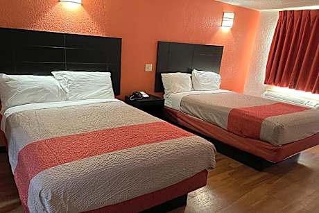 2 Full Beds | Non-Smoking, Micfridge