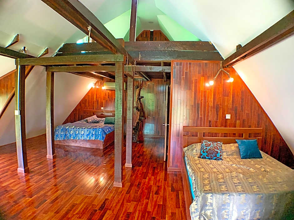 Photo 1 of 11 of Family 4 Double Beds