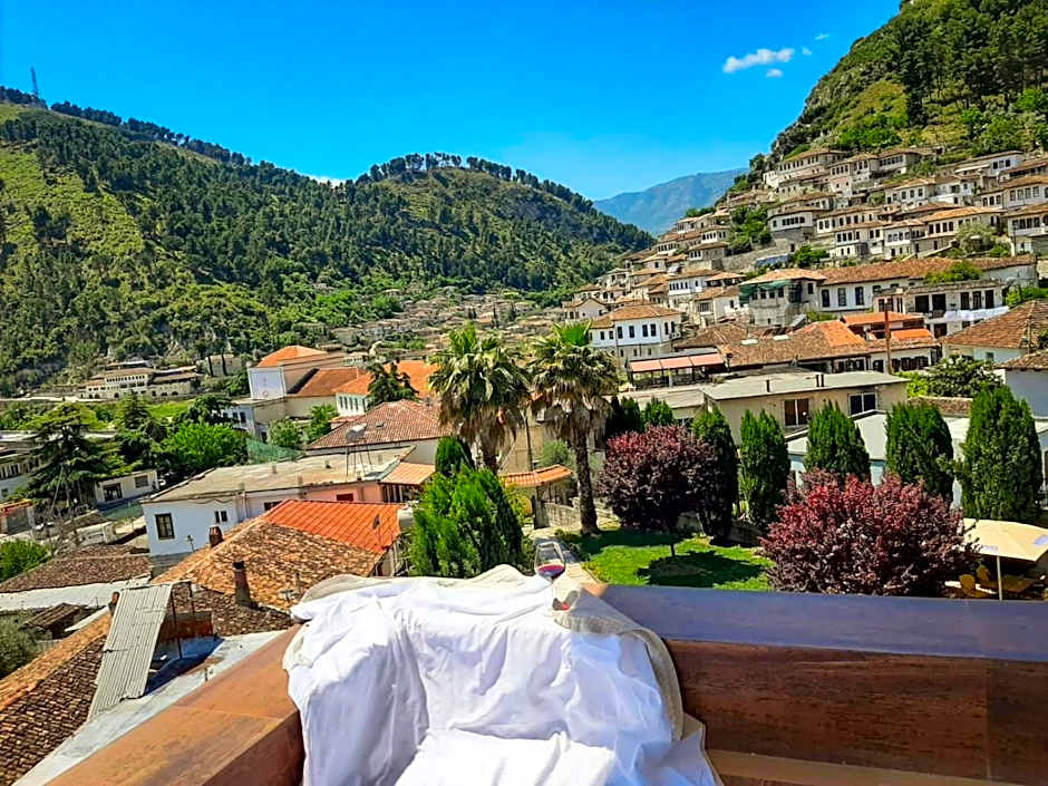 Hotel Rezidenca Desaret