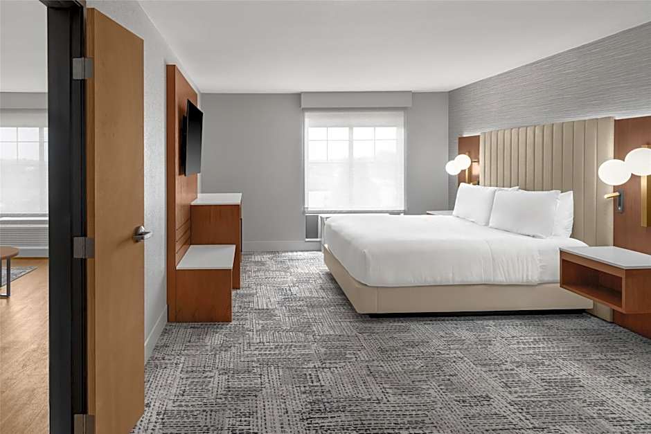 DoubleTree by Hilton Owatonna