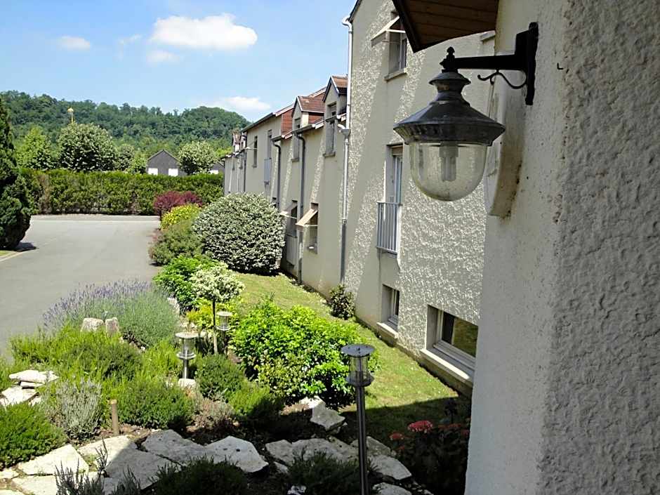 Fasthôtel Pont-Audemer -LE DRAKKAR -un hôtel FH Confort