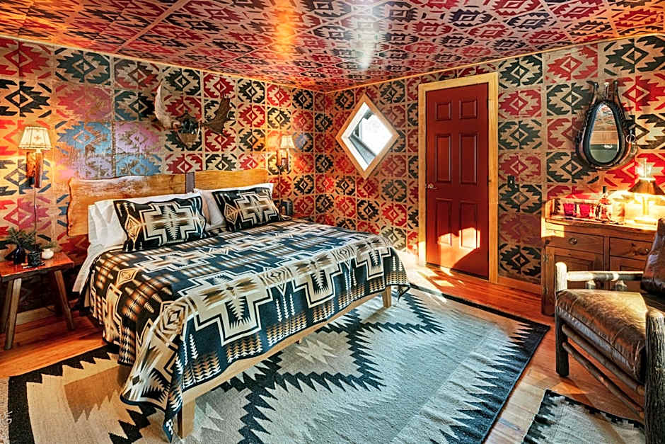 Urban Cowboy Lodge