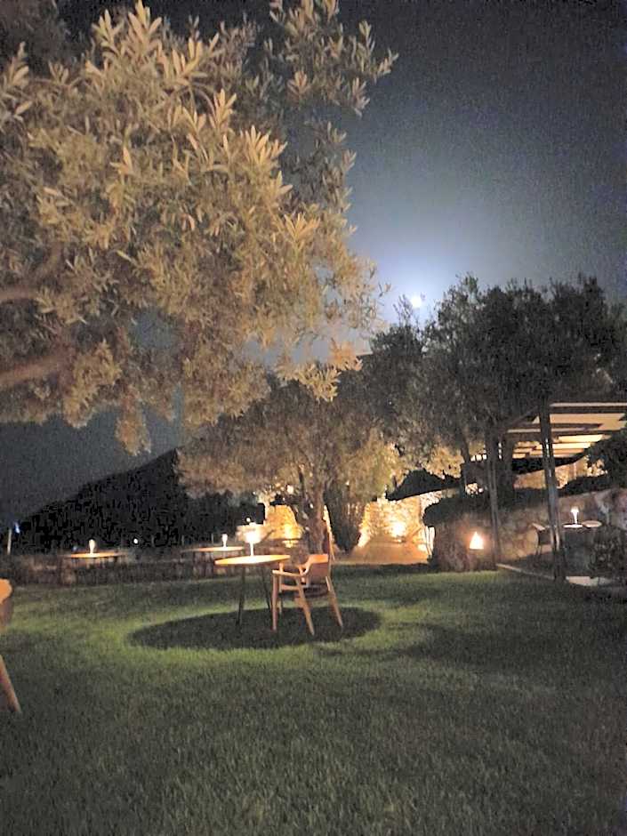 Yialasi Hotel