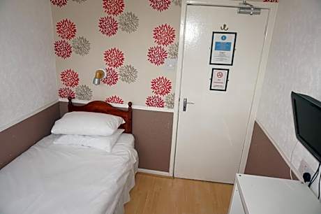 Standard Single Room with Shared Bathroom