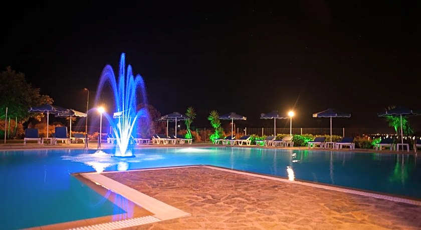 Zoes Hotel Studios