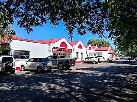 Horseshoe Inn and Conference Center