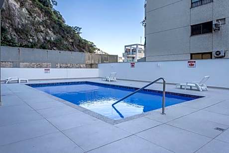 Apartamento em Botafogo a 9min da praia - MRF1307