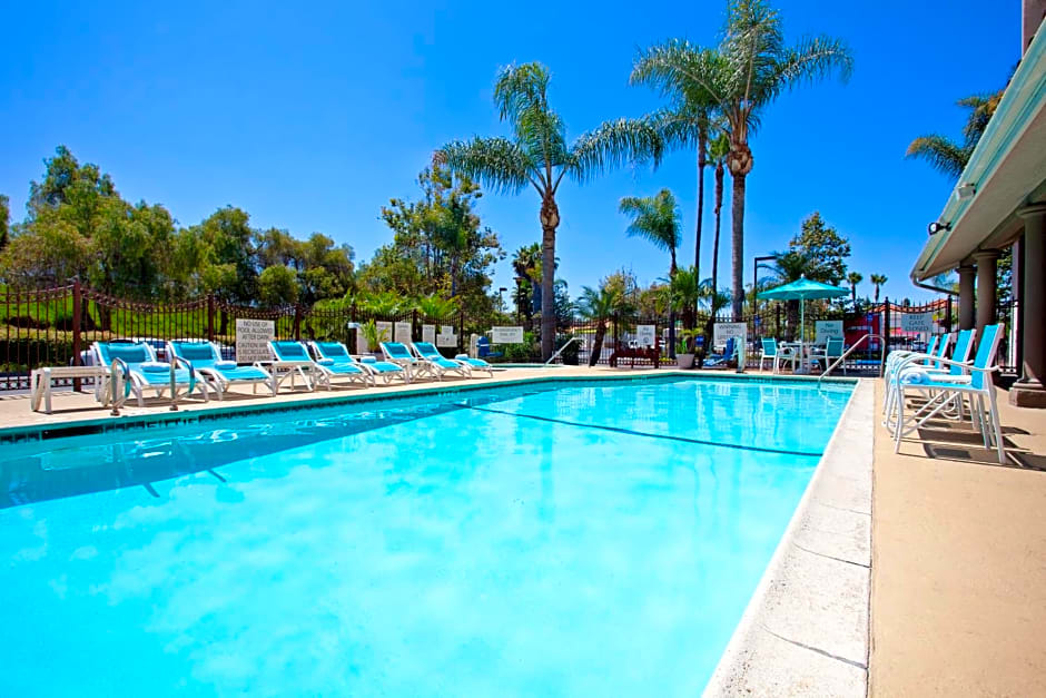 Holiday Inn Express Hotel & Suites San Diego-Escondido