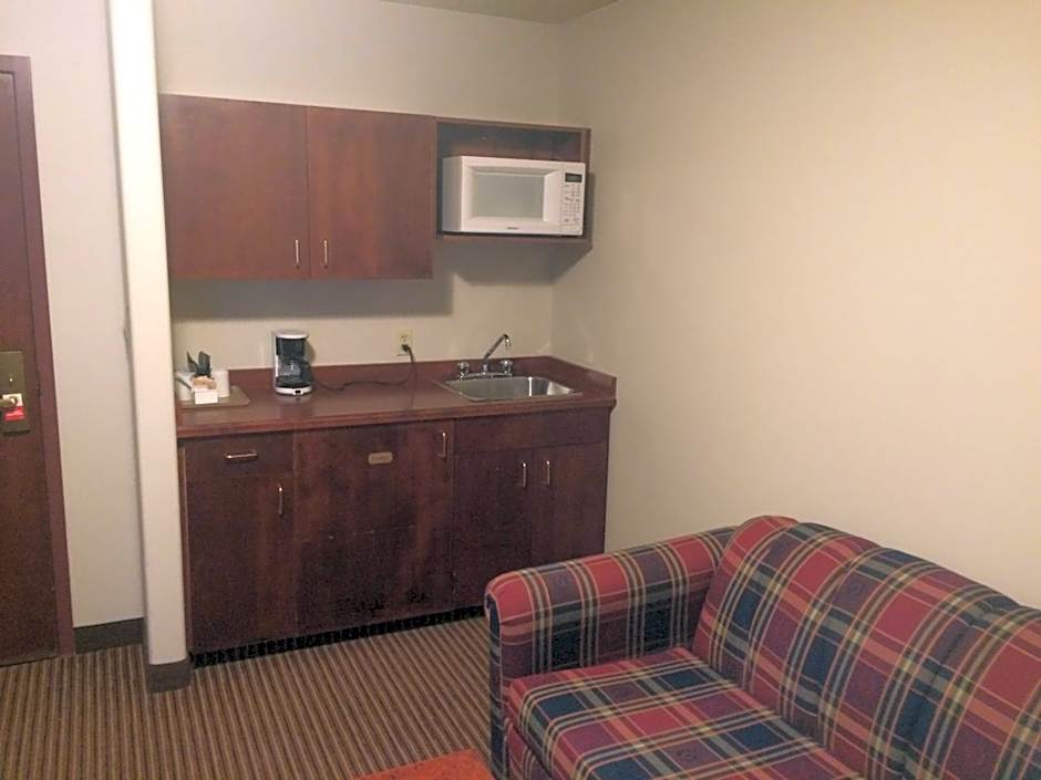 Foxwood Inn and Suites