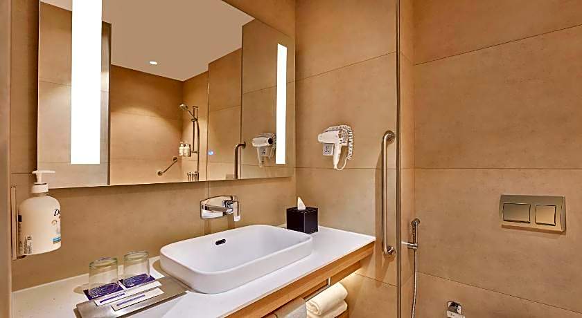 Holiday Inn Express Bengaluru Bommasandra By IHG