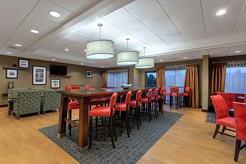 Hampton Inn By Hilton Bedford