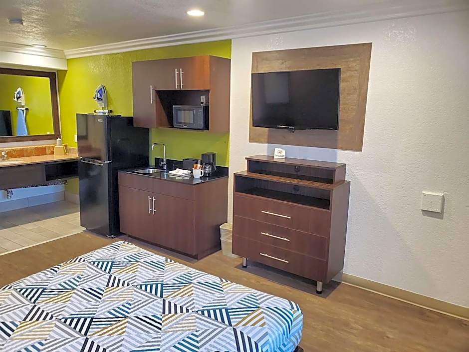 Studio 6 National City, CA - Naval Base San Diego