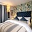 The Red Lion Hotel