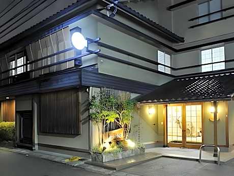 Nakayasu Ryokan
