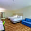 Holiday Inn Express & Suites Raymondville By IHG